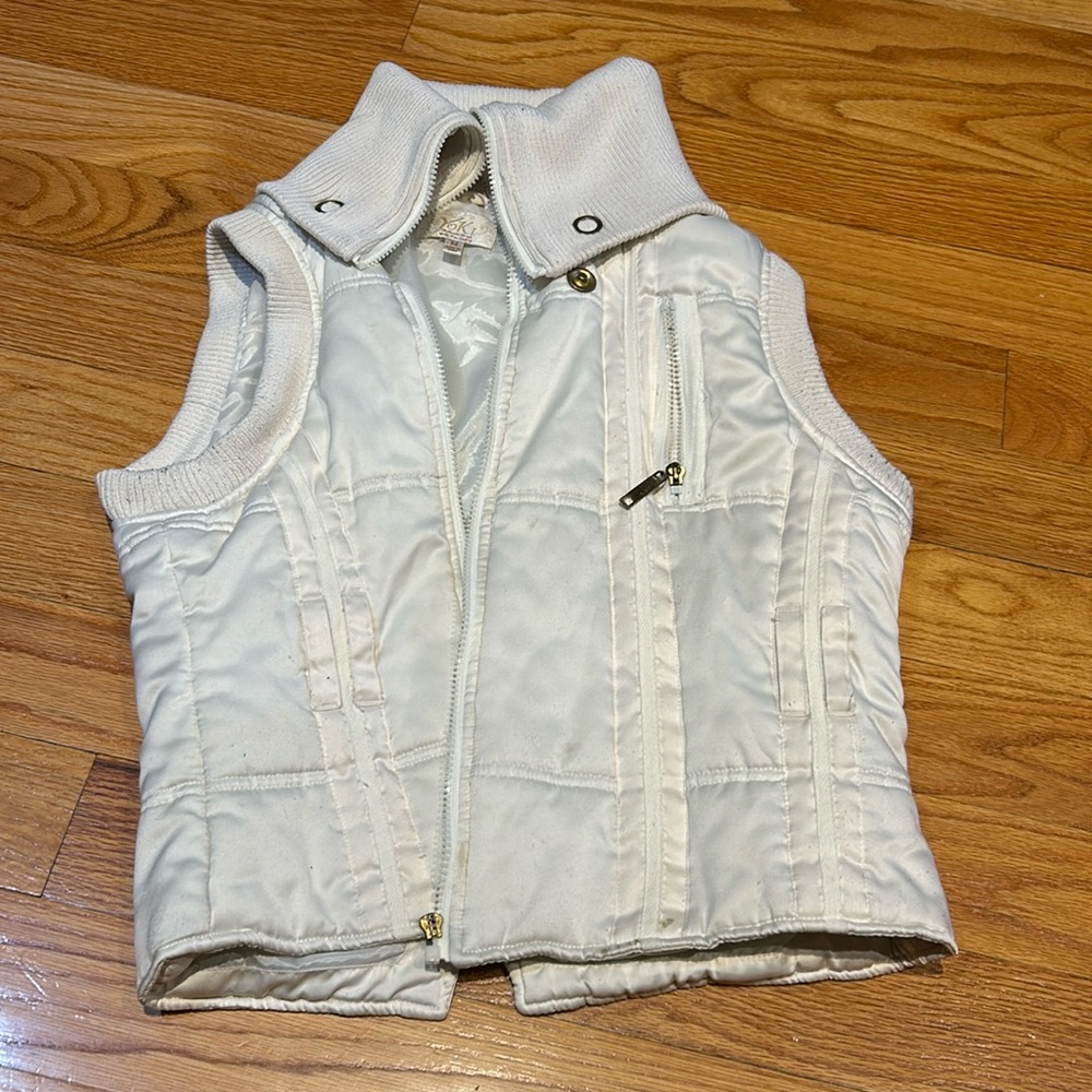 Vest by Yoki